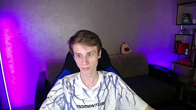 yes cute boy  online show from 10.29.25