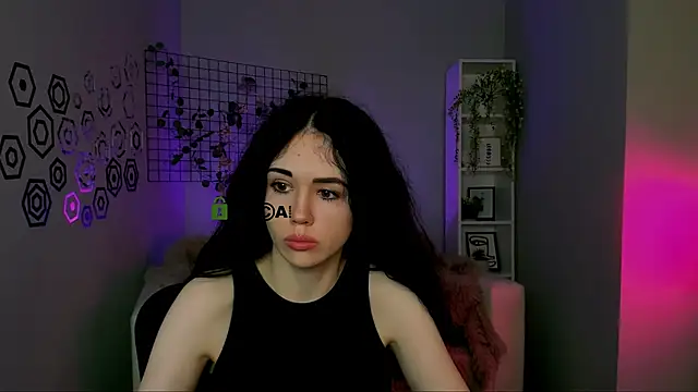 Snapshot of riley_sanders chatting on 10.08.25 riley sanders online show from 10.08.25