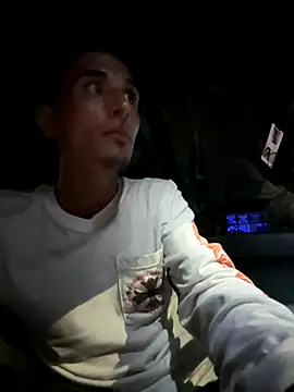 Snapshot of Cuban_4777 chatting on 09.22.25 Cuban 4777 online show from 09.22.25