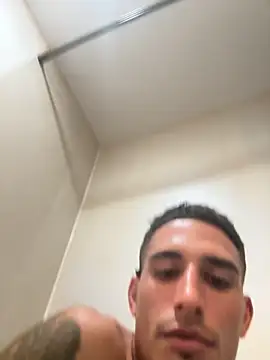 Snapshot of Cuban_4777 chatting on 12.05.25 Cuban 4777 online show from 12.05.25