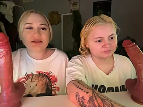 MoonIvy  online show from 02.21.26