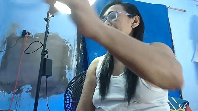 maggi hotsson online show from 10.11.25