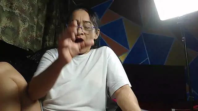 maggi hotsson online show from 01.08.26