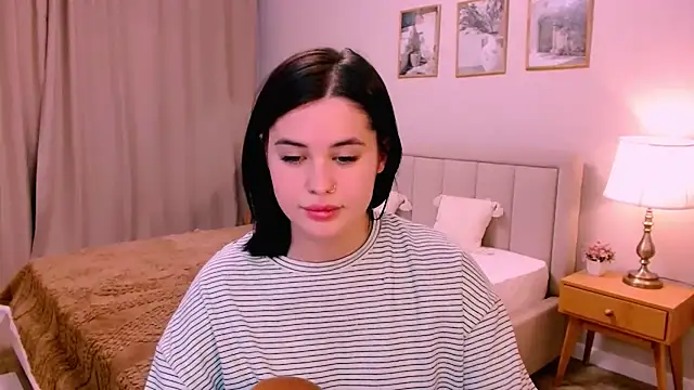 lil angel  online show from 02.17.26