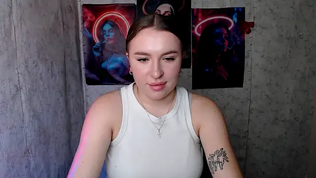 JuliaTopp  online show from 12.15.25