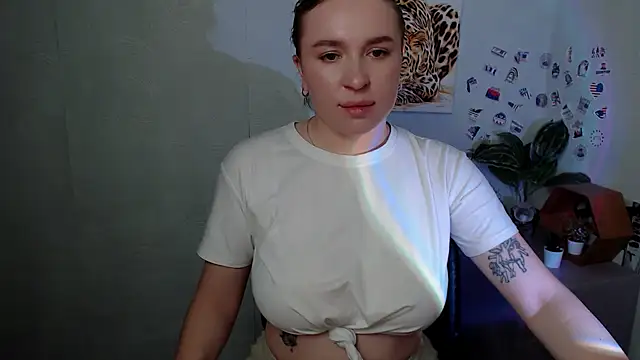 Snapshot of JuliaTopp_ chatting on 03.02.26 JuliaTopp online show from 03.02.26