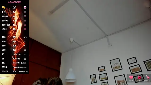 Coco joness online show from 09.18.25