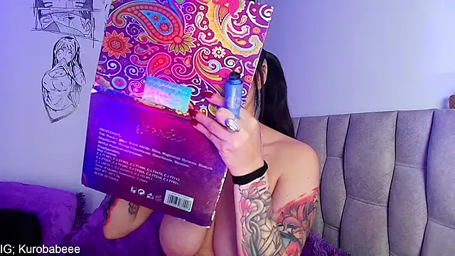 Kuro Vall online show from 09.18.25