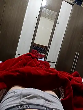 Snapshot of Gustavo198045 chatting on 09.10.25 Gustavo198045 online show from 09.10.25