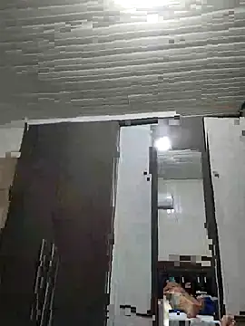 Snapshot of Gustavo198045 chatting on 11.14.25 Gustavo198045 online show from 11.14.25