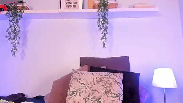 Snapshot of Vampgyal chatting on 11.14.25 Vampgyal online show from 11.14.25