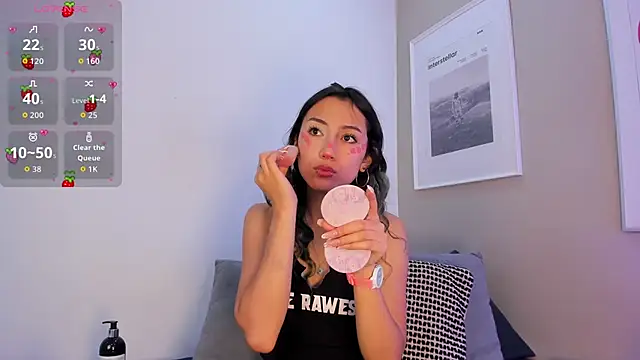 Snapshot of Vampgyal chatting on 12.04.25 Vampgyal online show from 12.04.25