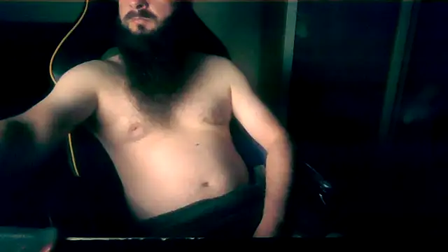 Snapshot of LondonMan1988 chatting on 04.20.26 LondonMan1988 online show from 04.20.26