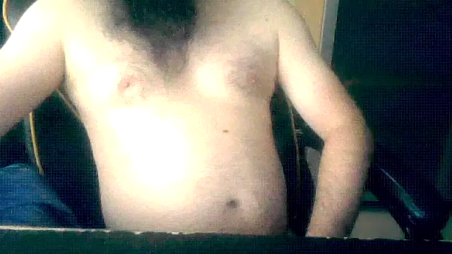 Snapshot of LondonMan1988 chatting on 04.30.26 LondonMan1988 online show from 04.30.26
