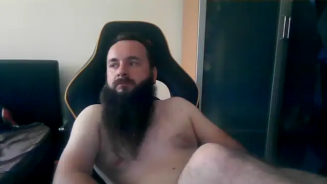 Snapshot of LondonMan1988 chatting on 05.23.26 LondonMan1988 online show from 05.23.26