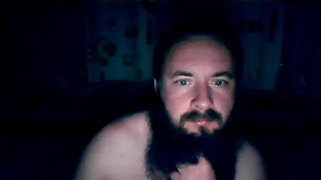 Snapshot of LondonMan1988 chatting on 06.10.26 LondonMan1988 online show from 06.10.26