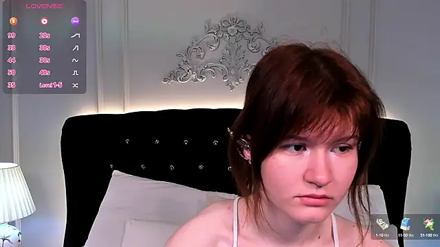 Snapshot of Aria_Vox chatting on 09.15.25 Aria Vox online show from 09.15.25