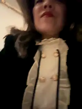 anna yngs online show from 10.17.25