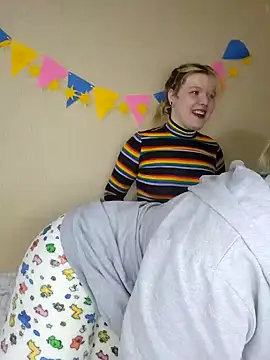 Snapshot of xrixsyx_and_ricky chatting on 09.25.25 xrixsyx and ricky online show from 09.25.25