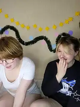 Snapshot of xrixsyx_and_ricky chatting on 02.02.26 xrixsyx and ricky online show from 02.02.26