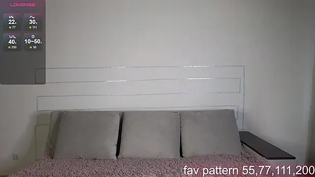 Snapshot of UwuSabrina chatting on 11.16.25 UwuSabrina online show from 11.16.25