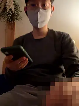 Snapshot of tom19899q chatting on 11.13.25 tom19899q online show from 11.13.25