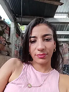 -juicy  online show from 10.11.25