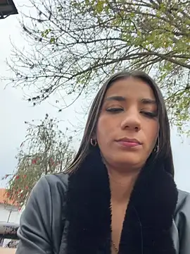 -juicy  online show from 02.22.26