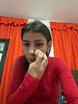 -juicy  online show from 02.23.26