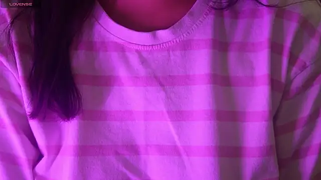 NidhiChandra online show from 04.28.26