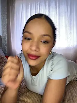 Yasmin777  online show from 11.14.25