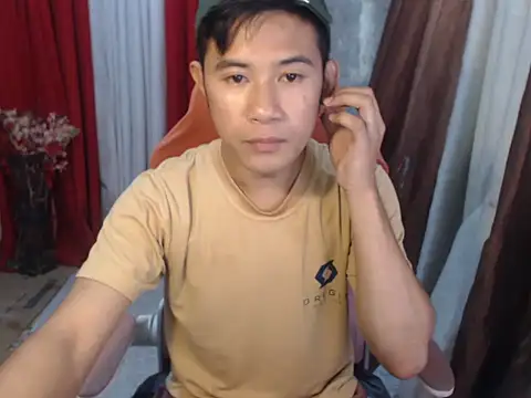 Snapshot of urboy_cass chatting on 09.21.25 urboy cass online show from 09.21.25