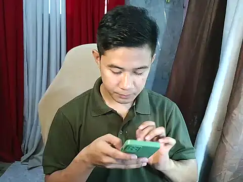 Snapshot of urboy_cass chatting on 10.09.25 urboy cass online show from 10.09.25