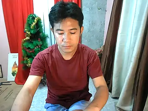 Snapshot of urboy_cass chatting on 11.13.25 urboy cass online show from 11.13.25