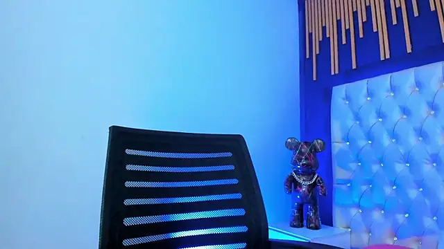 Snapshot of Scarlet_fx chatting on 09.16.25 Scarlet fx online show from 09.16.25