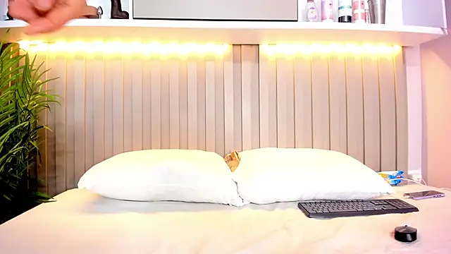 natalyWilliams online show from 11.21.25