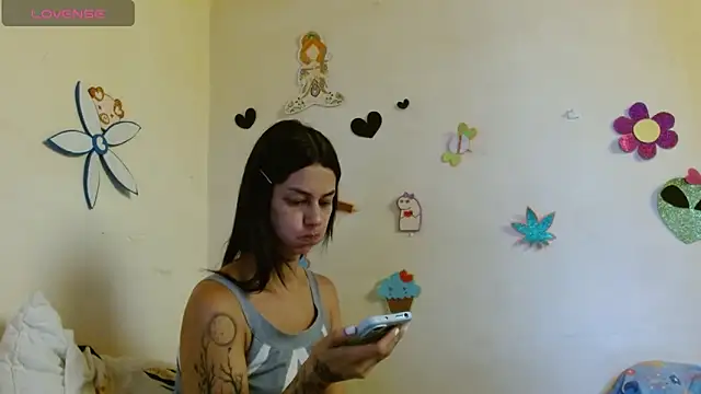 Akasha001 online show from 10.08.25