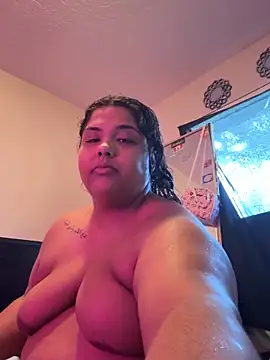 Snapshot of 1n0nlythroat chatting on 02.07.26 1n0nlythroat online show from 02.07.26