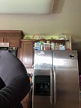 Snapshot of 1n0nlythroat chatting on 02.11.26 1n0nlythroat online show from 02.11.26