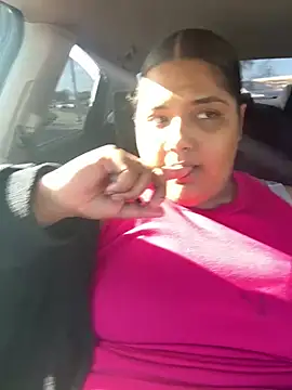 Snapshot of 1n0nlythroat chatting on 02.12.26 1n0nlythroat online show from 02.12.26