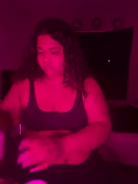 Snapshot of 1n0nlythroat chatting on 03.10.26 1n0nlythroat online show from 03.10.26