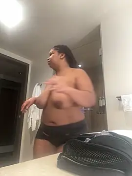 Thiccmamaa online show from 03.01.26