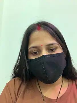 misharani00 online show from 10.16.25