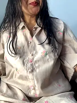 misharani00 online show from 11.21.25