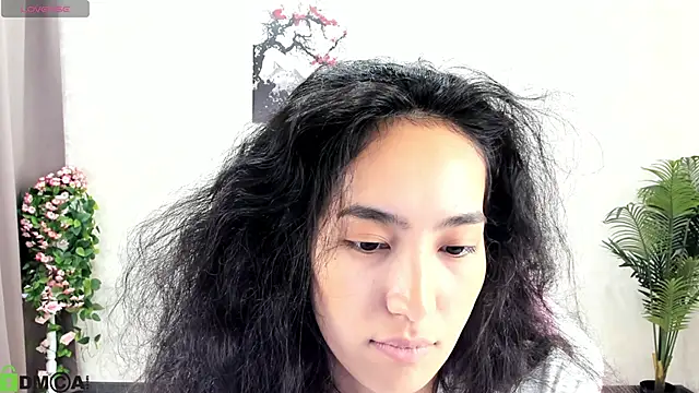 FlirtyAura online show from 10.27.25