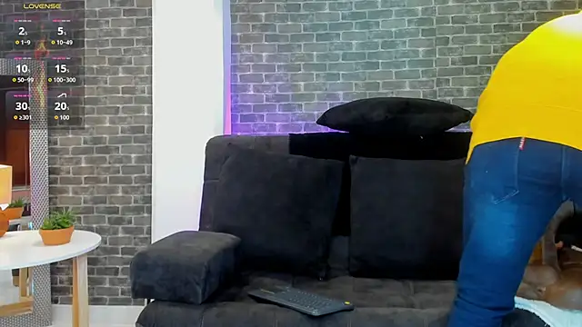 Snapshot of connorsmiith chatting on 09.25.25 connorsmiith online show from 09.25.25