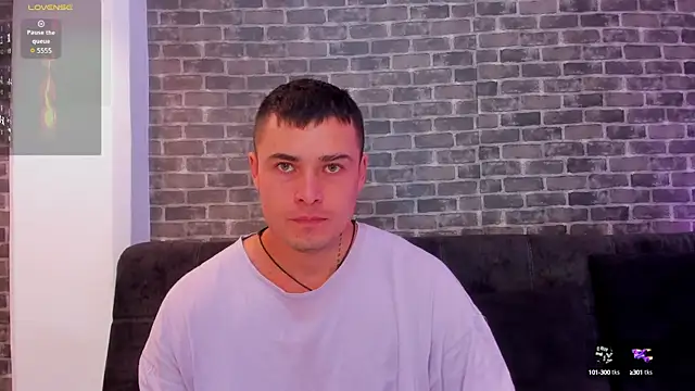 Snapshot of connorsmiith chatting on 09.26.25 connorsmiith online show from 09.26.25