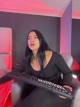 Snapshot of BellaFernandez__ chatting on 06.26.26 BellaFernandez online show from 06.26.26
