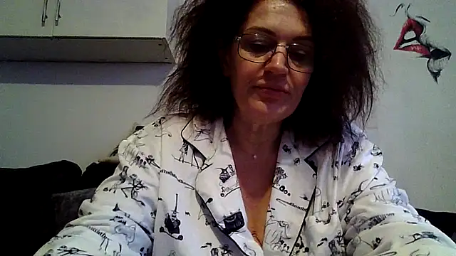 RubyyRosee online show from 03.04.26