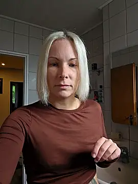 Sunny-Sin online show from 09.17.25